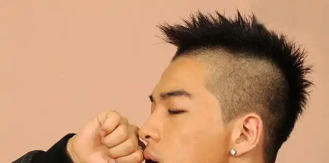 所以,男生对于发型的在乎程度完全不亚于女生对自己身材的要求.