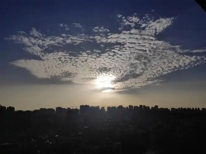 这是地震云吗好玄乎