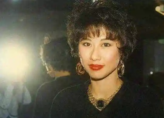 叶倩文个人资料简介及(叶倩文个人资料简介及年轻时照片)_好房网