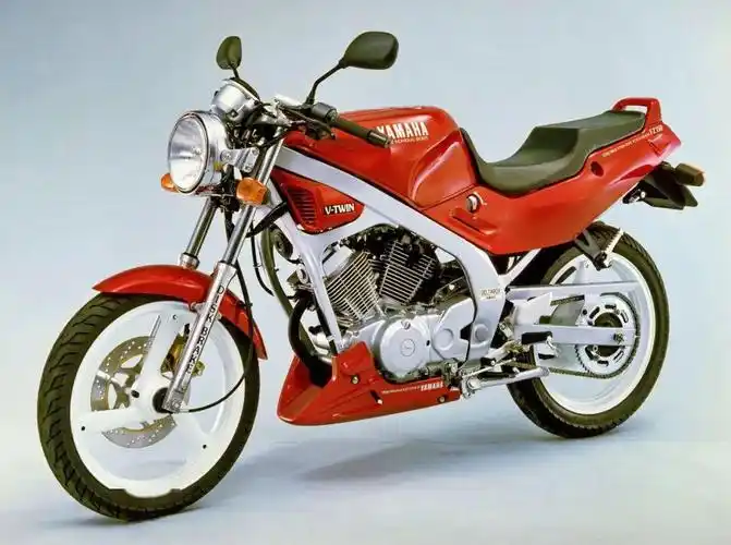 经典车:yamaha 三十年前的 v 型两缸 fz150,fz150_搜狐汽车_搜狐网