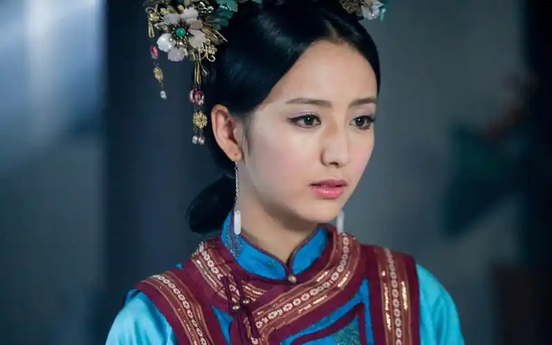 佟丽娅《宫锁心玉》年素言 剧照