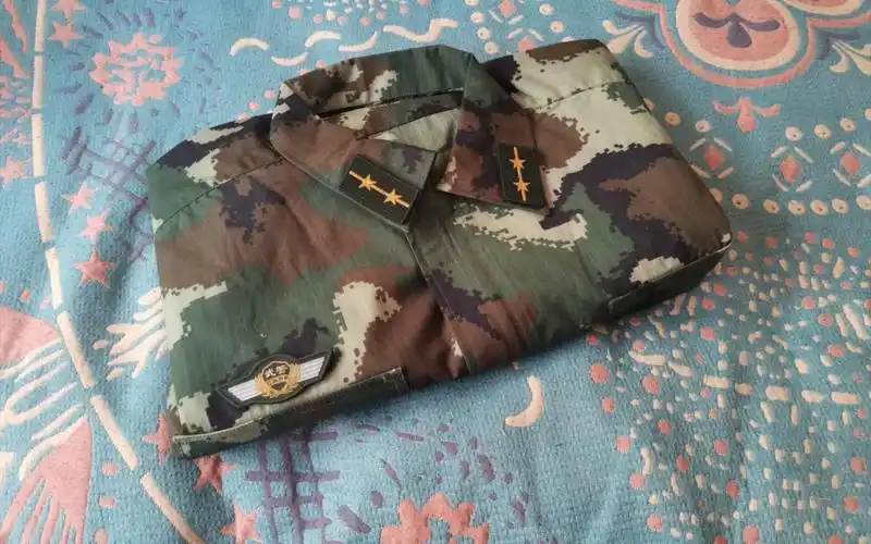【军服收藏】07&07(09)式武警夏作训服(大花迷彩)