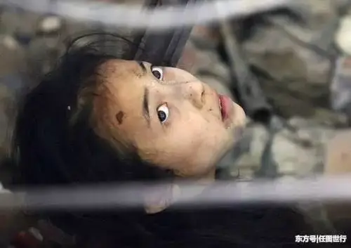 当年汶川大地震那些震撼人心的照片每看一次心痛不已
