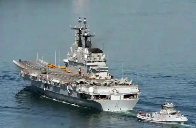 舰船欣赏:意大利海军 加里波第号航空母舰
