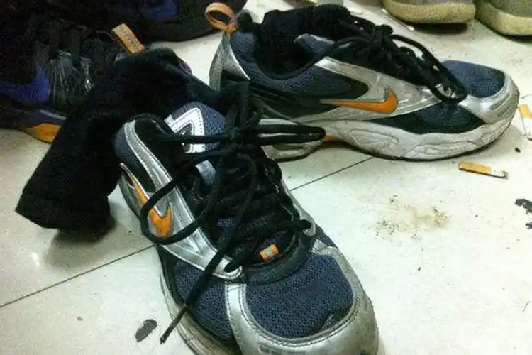 鞋子臭了就想扔了,不如学会这几招!