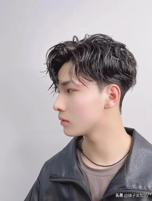 男生长脸发型长脸适合什么发型男生短发