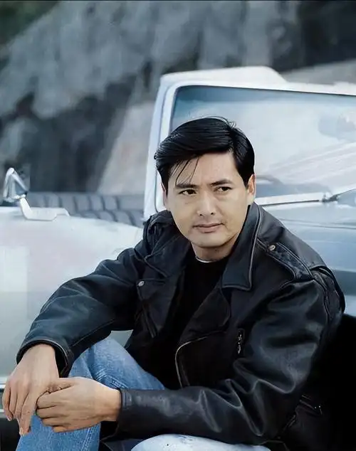 周润发与余安安,失恋期抱团取暖,甜蜜闪婚,却又闪离,令人费解_婚姻