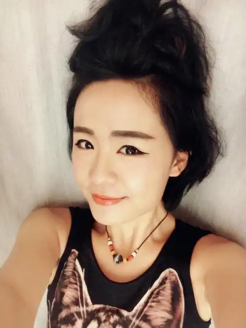 吴木蓝_歌手_作品_个人资料_简历_生日_经历_留言 - 酷乐米