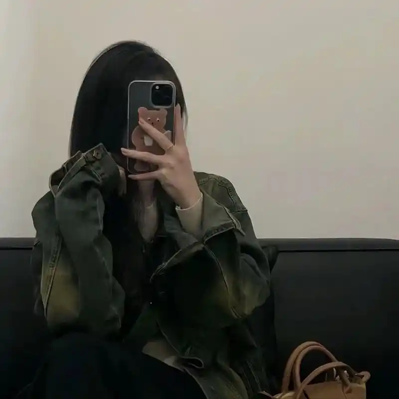 黑色系 #慵懒偏冷淡风头像  #高级感女生头像 #女生真人 - 抖音