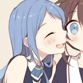 两男一女闺蜜头像3张分开(四人两男两女闺蜜头像)