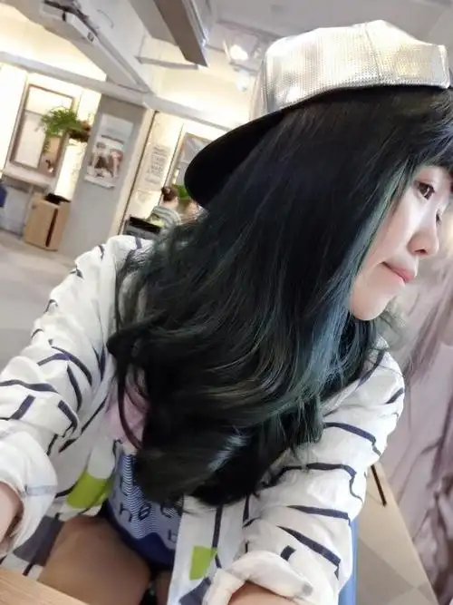 黑发都可以挑战 免漂「 雾感墨绿色 」!