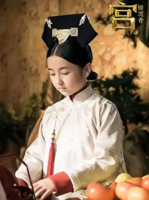 我家有女初长成!张子枫古装造型曝光,小家碧玉梦回童年时期