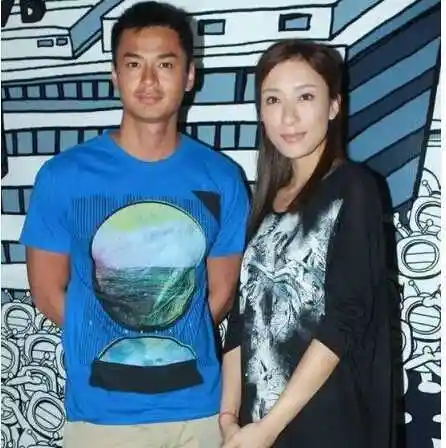 香港女演员杨怡和男友罗仲谦