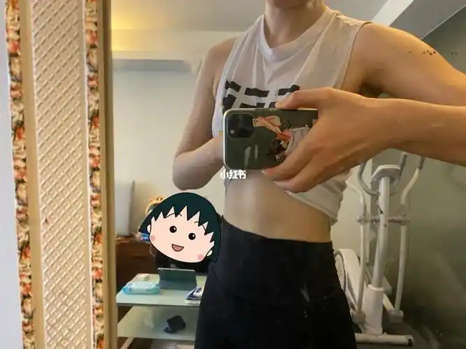 健身  #练出腹肌马甲线  冬天想要练腹肌真是太难了01