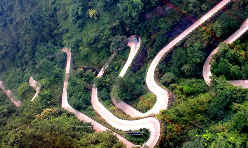 陈秋起 十八盘_meitu_4_meitu_5_meitu_6.jpg