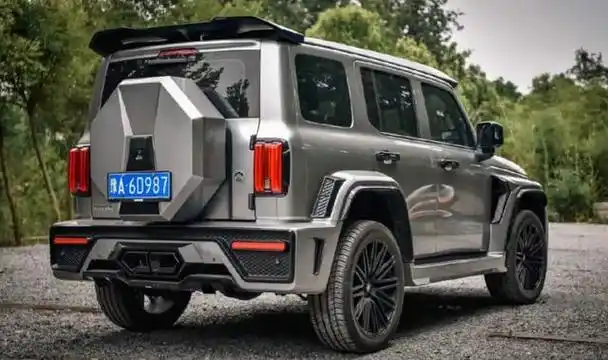 山是山,河是河,越野还要看坦克300