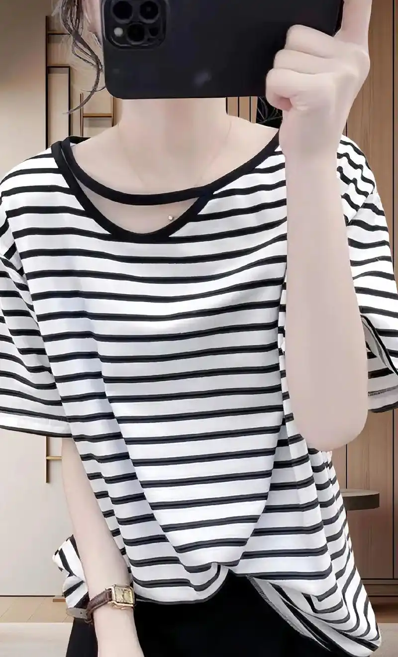 姐妹们,性价比高的宽松条纹短袖t恤来啦~休闲时尚,很