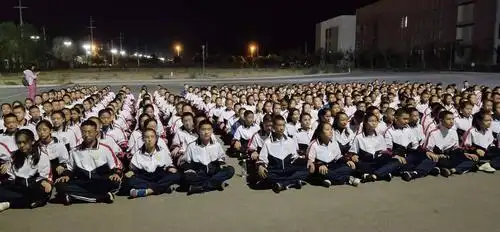 鹰击长空,化茧成蝶——呼图壁县第二中学2022届新生军训风采