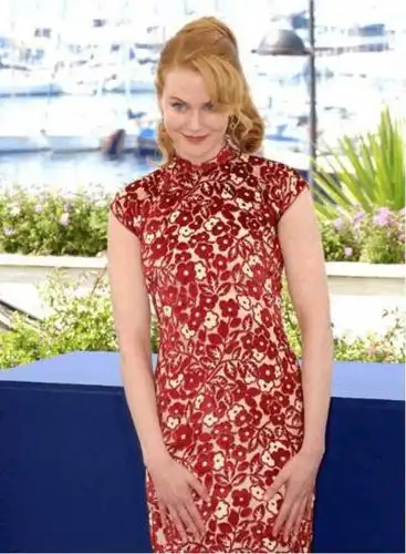 外国明星穿中国的古装和旗袍这一位美的不可方物