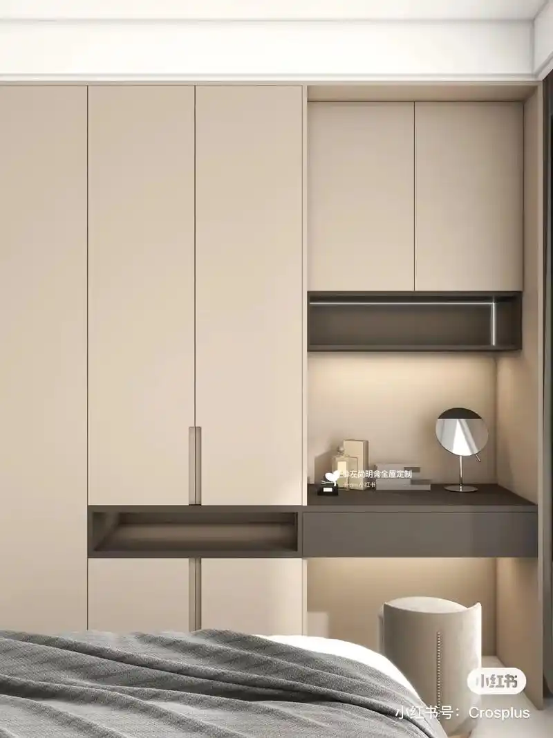 嵌入衣柜的梳妆台真的可以c位出道!即不占空间,又能很好的与房 - 抖音