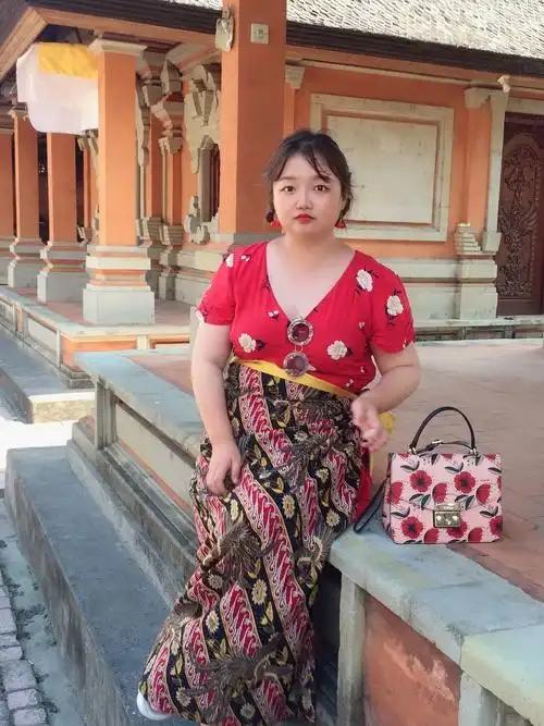 155cm150斤30年龄想做野生大码穿搭博主