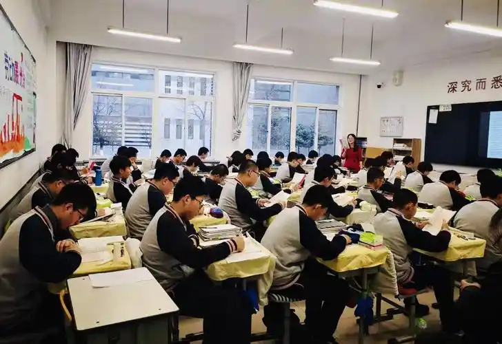 东北育才双语学校201707班家长开放日暨直升动员大会