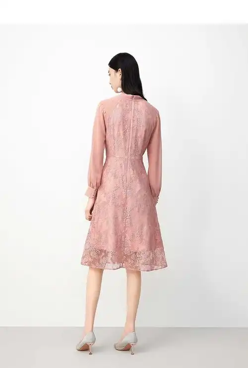 juzui玖姿2022春季新款纯色浪漫蕾丝雪纺拼接收腰长款女连衣裙