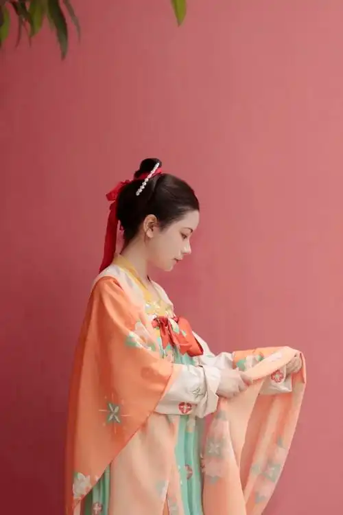 解锁汉服摄影用道具,及其配套的实用pose小技巧!