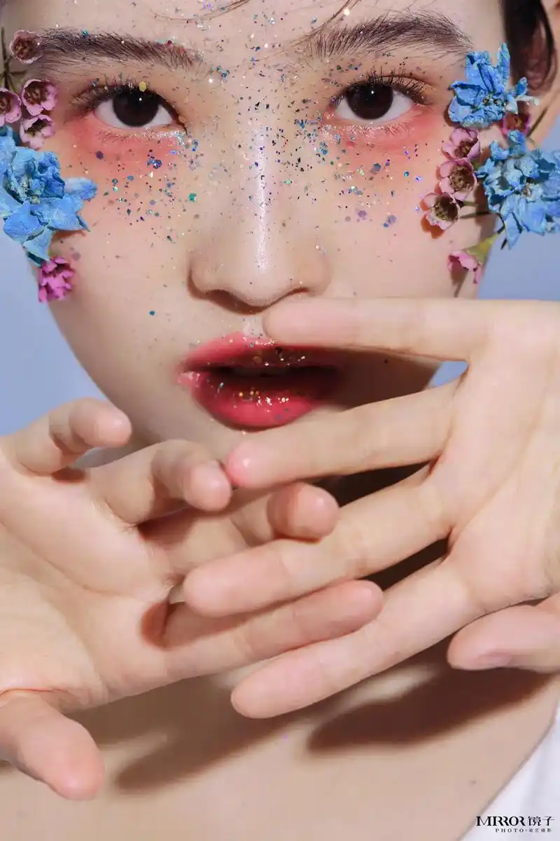 心动狙击95创意妆面写真分享.