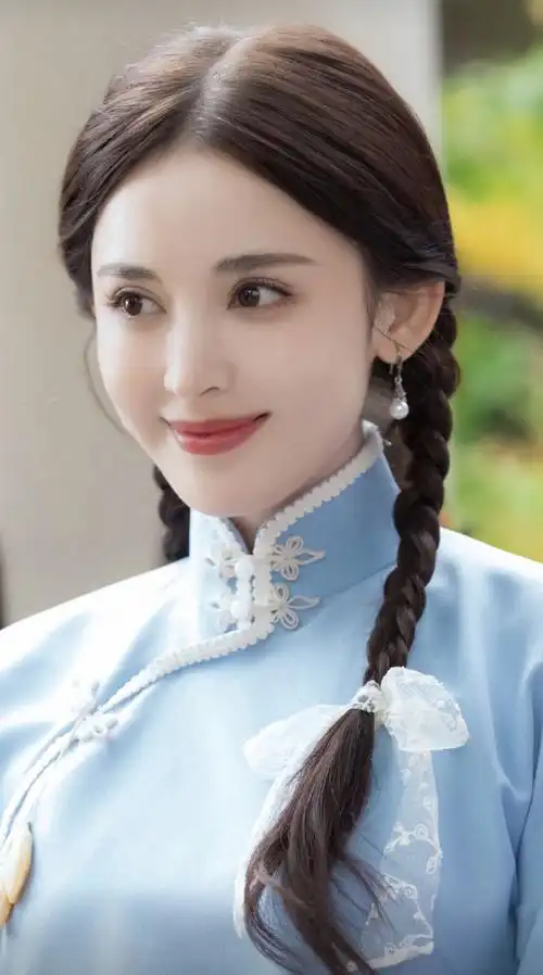 中国最美女星十大排行榜赵丽颖排名第四第一竟然是32岁的她