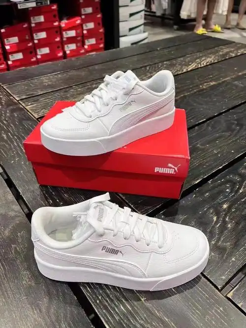 彪马女款运动鞋