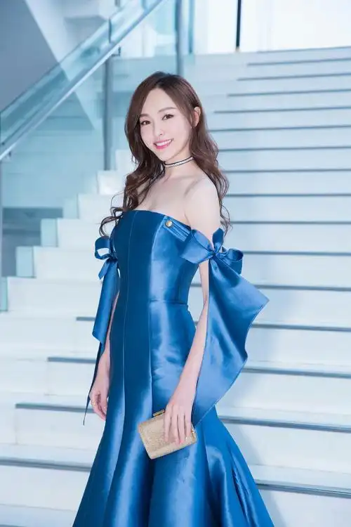 2017唐嫣出席活动照汇总