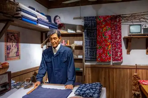 80年代老上海裁缝店的老师傅