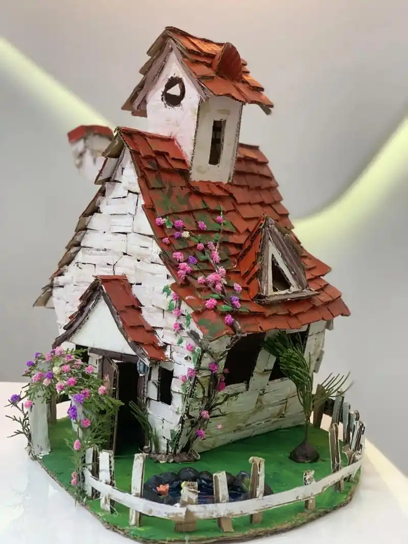 幼儿园手工 纸箱制作手工屋 最后一年的幼儿园手工啦,且做且珍惜