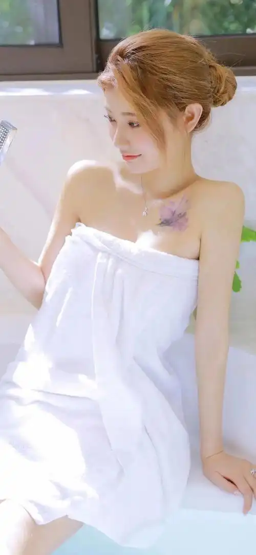 有没有那种禁欲系的污污的壁纸呀