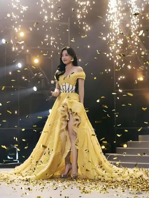 贾玲减肥成功了却减不掉时尚圈的偏见大张伟全说对了