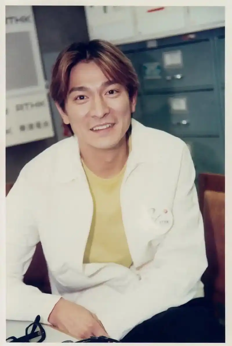 刘德华,华仔不是一个明星,而是一个真正可以终身学习的偶像, - 抖音