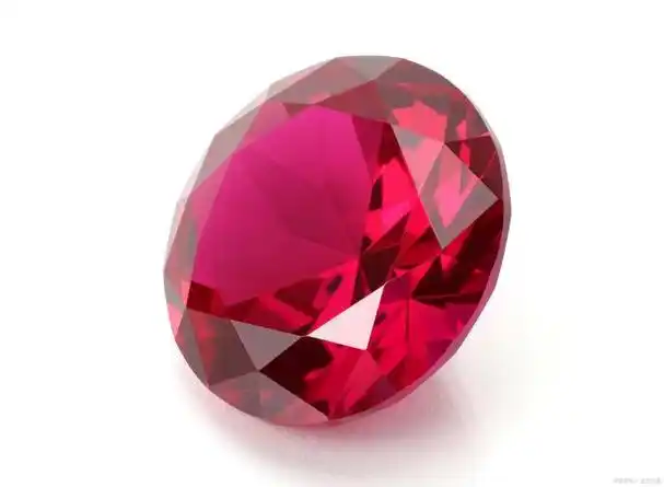 红宝石因含铬而呈红色,含量越高颜色越鲜艳.