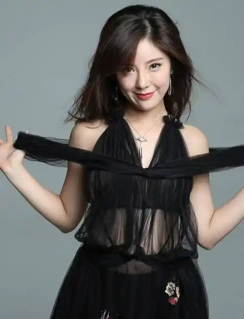 大结局:《平凡之路》剧中主要角色的结局,观众都很满意!_赵奕欢_钱红_