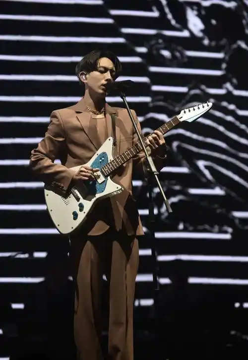 林宥嘉《偶像2023世界巡回演唱会》重回亚洲首站香港开唱三天_林家谦