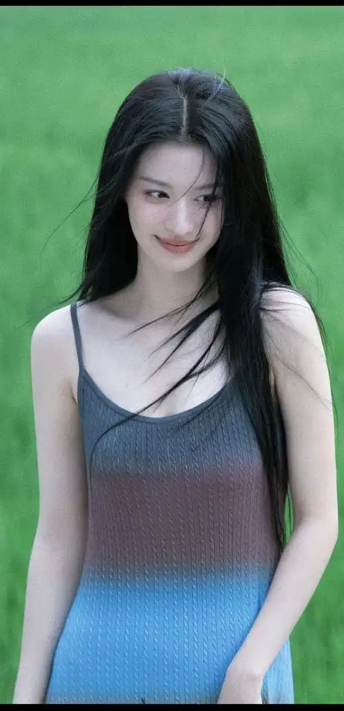 王楚然最新营业图