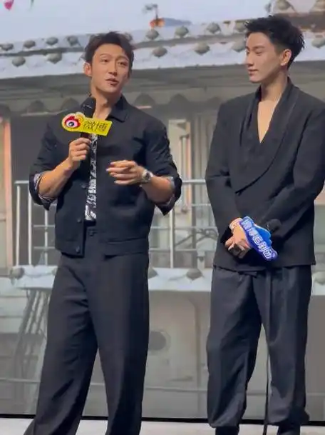 黄景瑜喊老婆王子奇进入人妻赛道