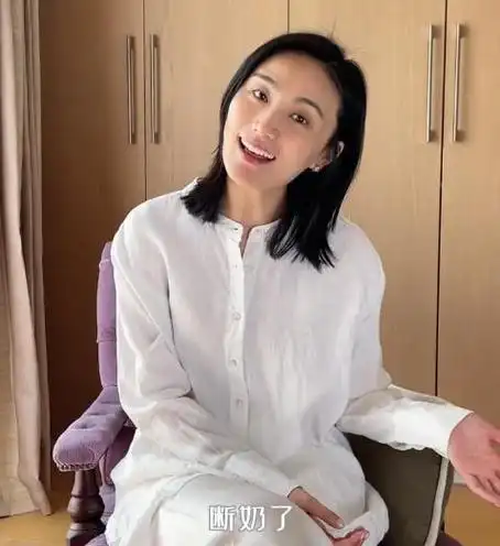 海哈金喜回应李亚鹏欠债少操心欲回归职场赚钱被指不如王菲