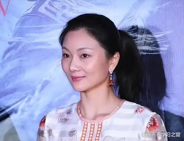 陈婷给张艺谋生下两儿一女低调了11年终于换来一个名分