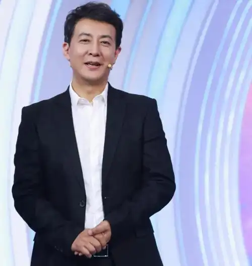 《庆余年2》于洋:与演员王雅捷太恩爱,54岁越老越帅是宠妻狂魔