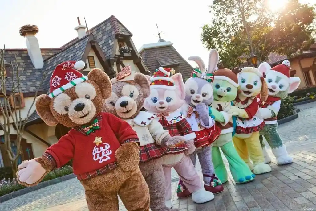 达菲和朋友们圣诞节壁纸和头像(此壁纸和头像在上海迪士尼度假区 - 抖