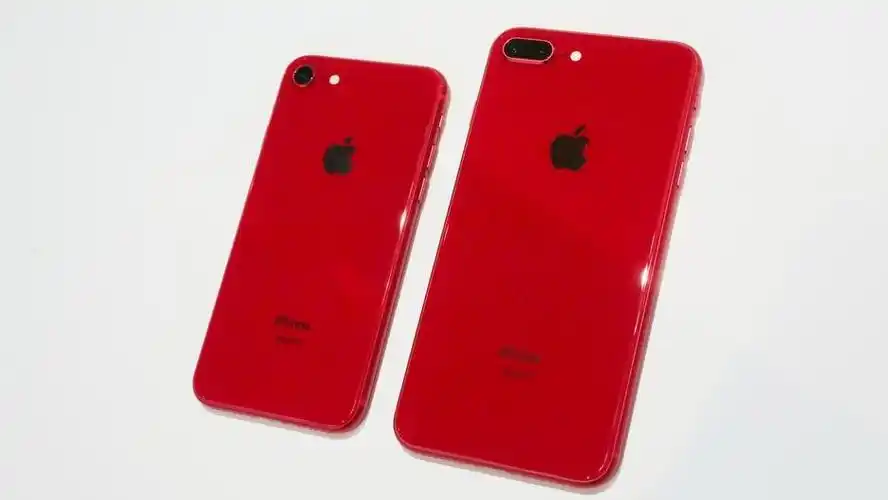 中毒已深 iphone 8红色版真机上手图赏_苹果 iphone 8_手机新闻