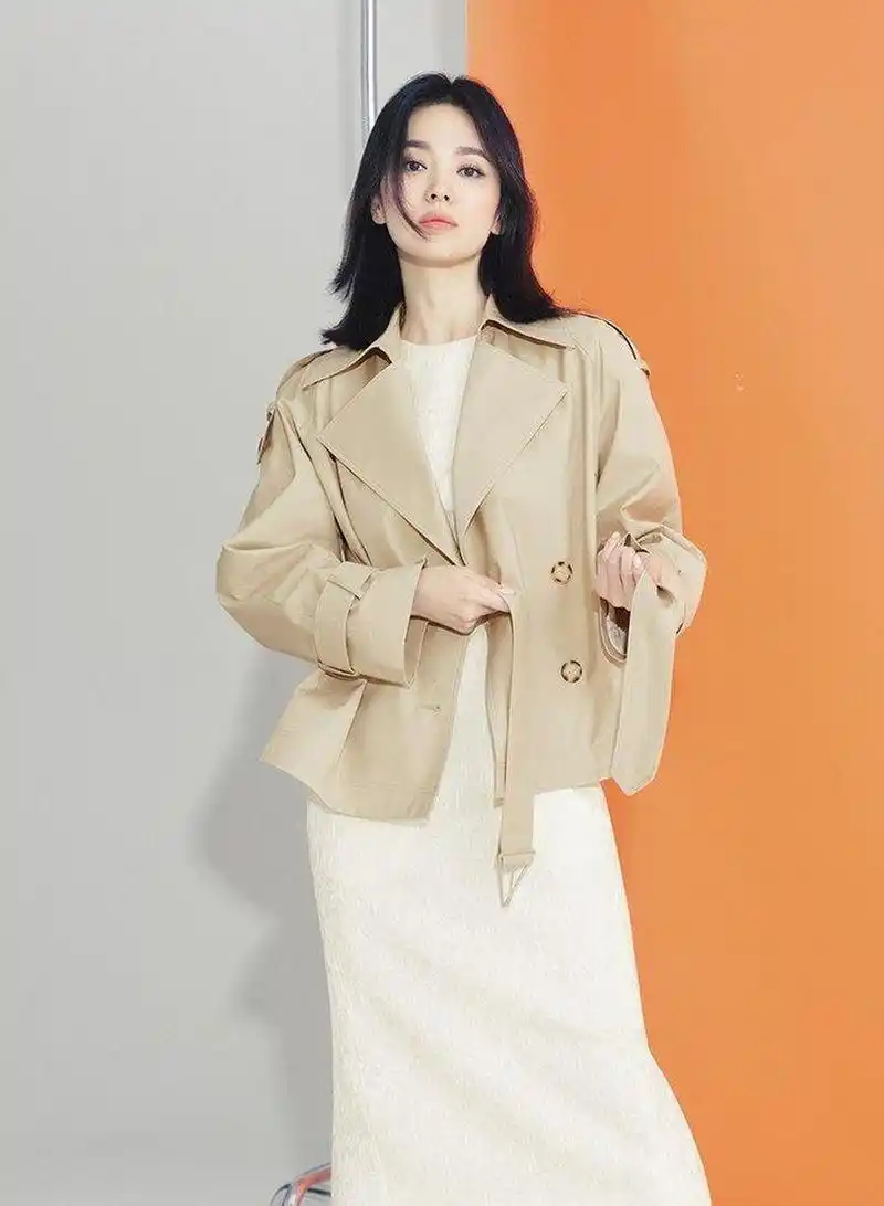 宋慧乔最新美照出炉,上班族的穿搭灵感 作为韩国女装品牌michaa代言人