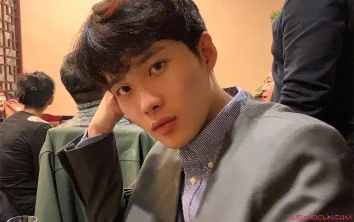 井胧个人资料 与井迪的关系引热议两人是龙凤胎吗