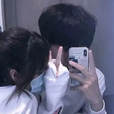 江孑 一对两张真人恩爱情头